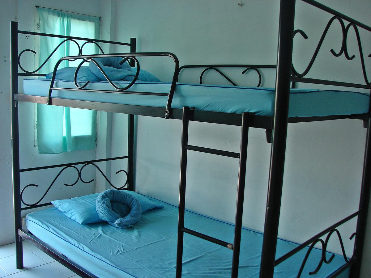 Gondor Guesthouse Чиангмай Экстерьер фото
